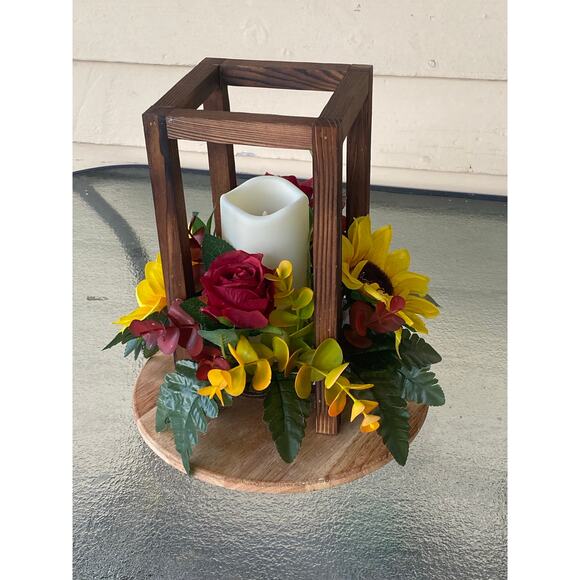 Sunflower & Rose Lantern Centerpiece – Rustic Farmhouse Table Decor Fall Accent - Picture 4 of 5